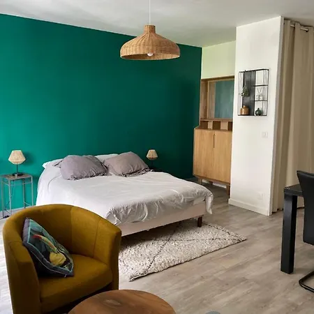 Studio Hypercentre 27M2 Avec Balcon Et Parking Aix-les-Bains Exterior photo