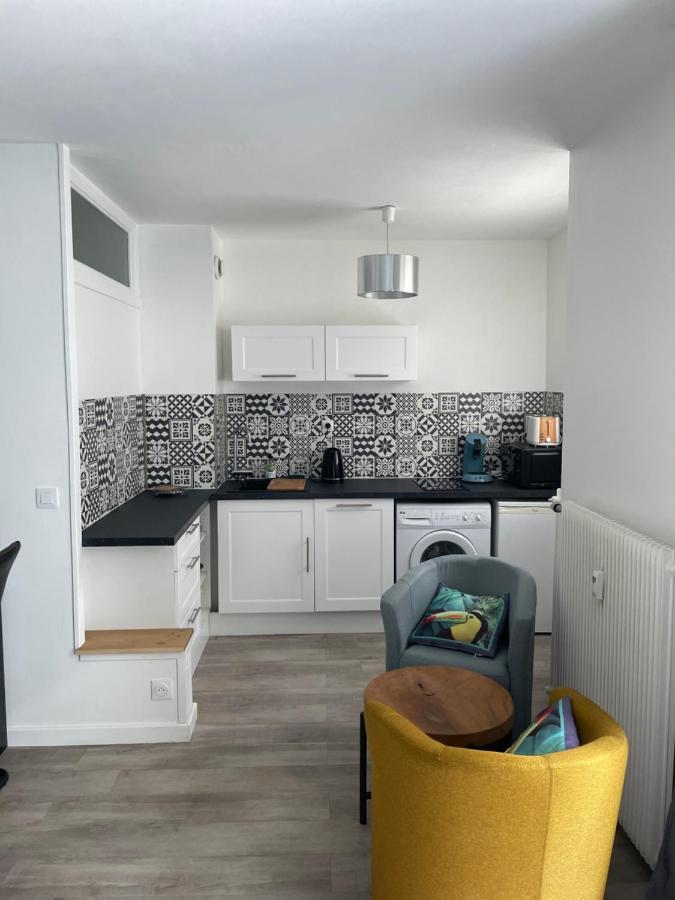 Apartment Hypercentre 27m2 Avec Balcon Et Parking